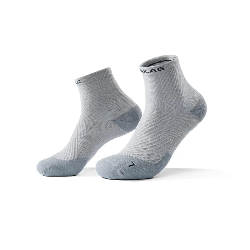 Light Frost Gray/Deep Black