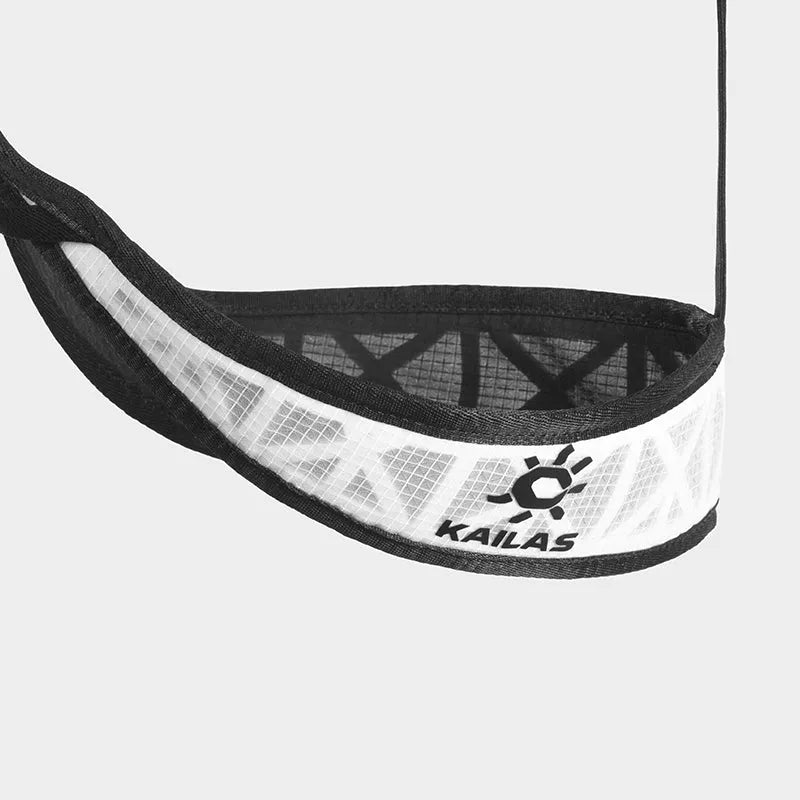 Black/White